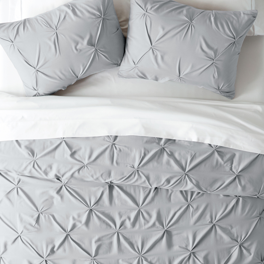 Pinch Pleat Luxury Duvet Cover Set