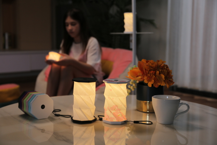 Illumates Mini Black Lamp