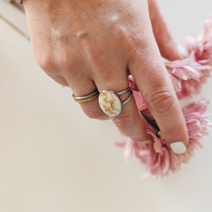 Golden Journey Kintsugi Ring – Handcrafted Healing Jewelry with Gold-Filled Cracks, Transformation & Resilience- Adjustable size