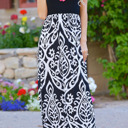  Abstract Sleeveless Maxi Dress