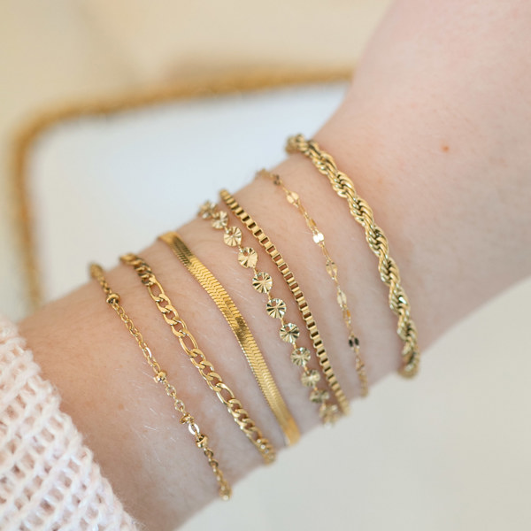 Delicate Chain Layering Bracelets