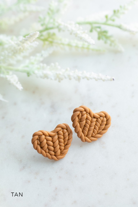 Knit Pattern Heart Stud Earrings