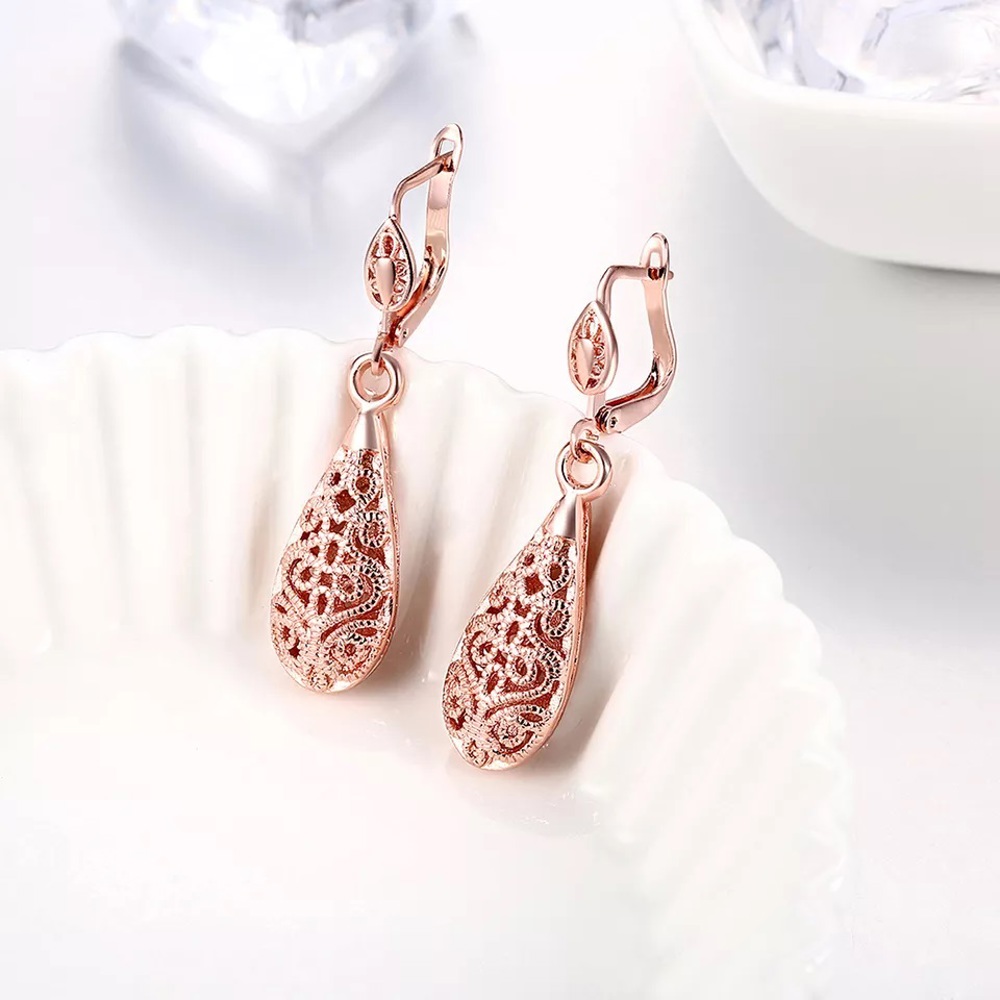 18K Gold Plated Filigree Teardrop Leverback Drop Dangle Earrings