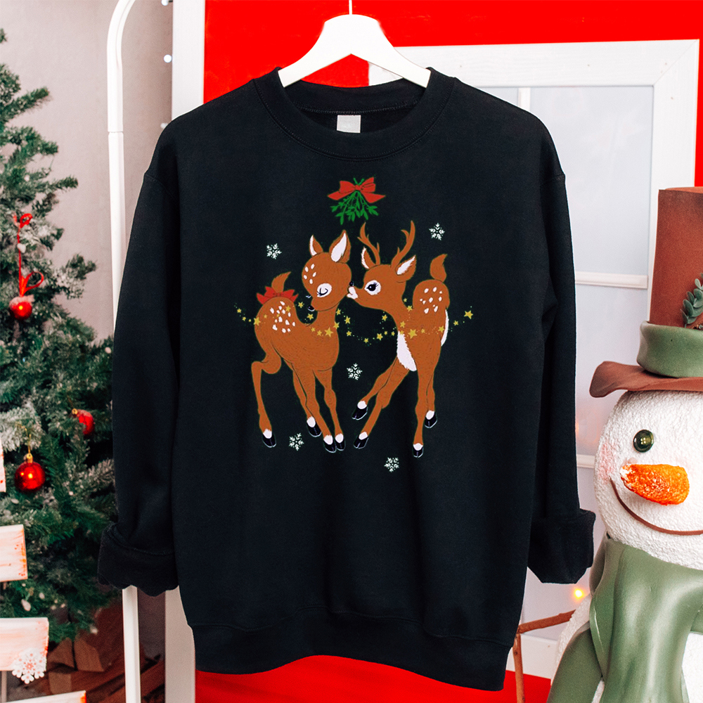 Vintage Kissing Reindeers Under The Mistletoe Christmas Graphic Sweatshirt