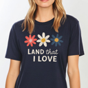  Land That I Love Floral Daisy Patriotic America Graphic Tee | 4th Of July Tee
