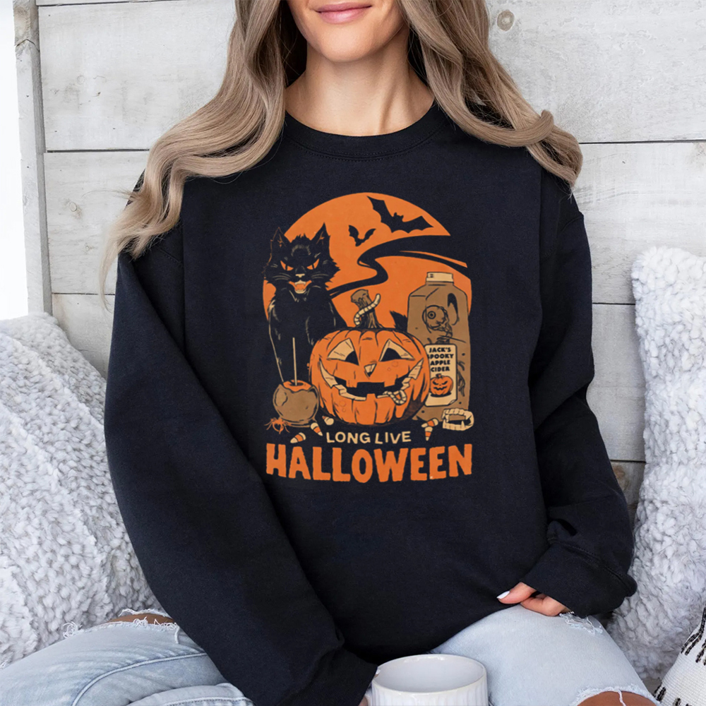 Long Live Halloween Spooky Retro Halloween Graphic Sweatshirt