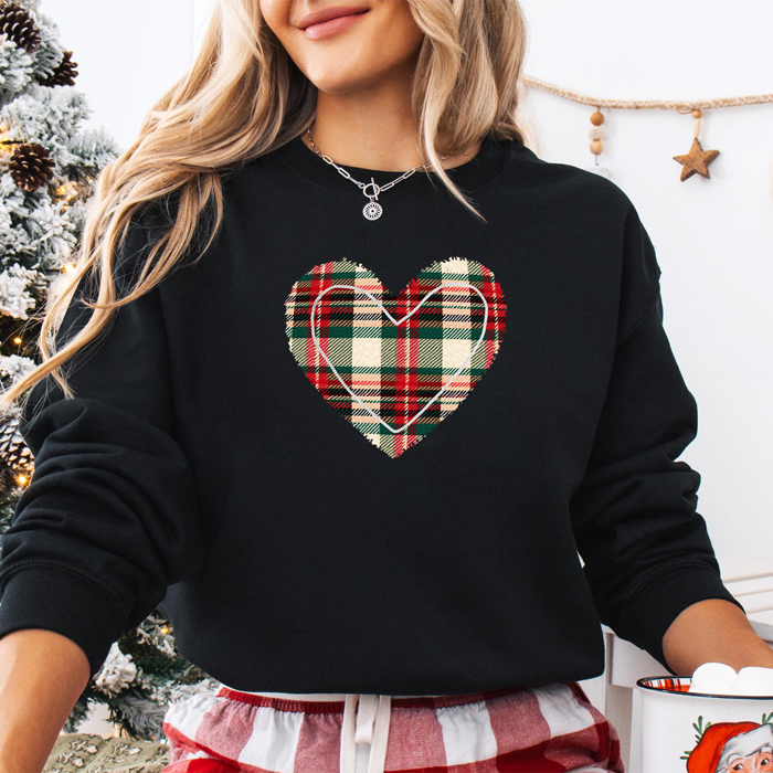 Plaid Heart Trendy Christmas Love Graphic Sweatshirt