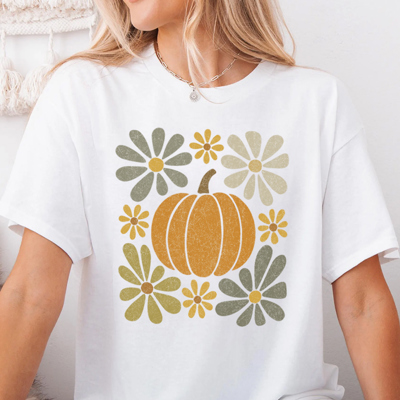 Retro Pumpkin Fall Floral Wildflower Autumn Graphic Tee | Fall Floral Shirt