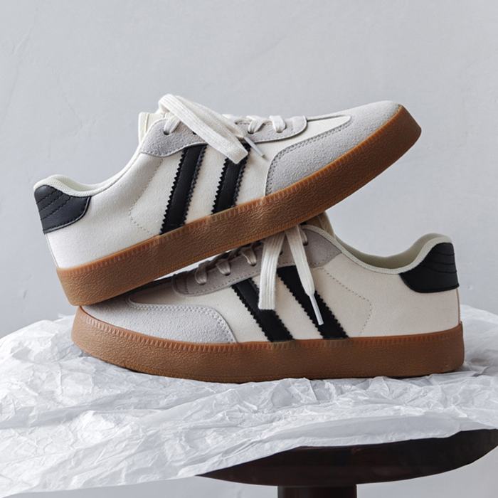 White Striped Lace-up Flat Sneakers