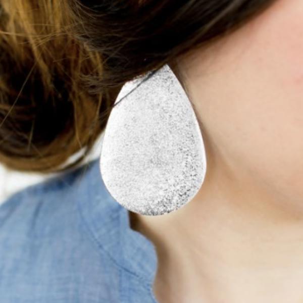 Metallic Metal Teardrop Earrings