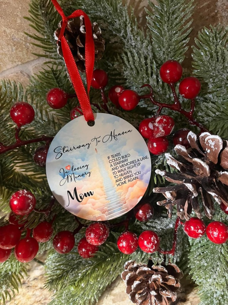 Memorial Ornaments Can Be Personalized