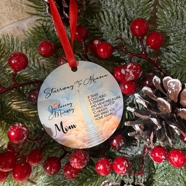 Memorial Ornaments Can Be Personalized