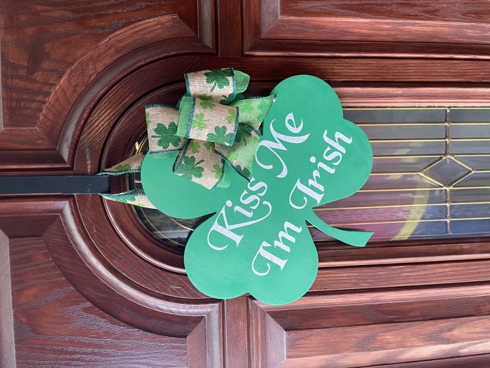 Kiss me I’m Irish door hanger shamrock st Patrick’s day door decor 