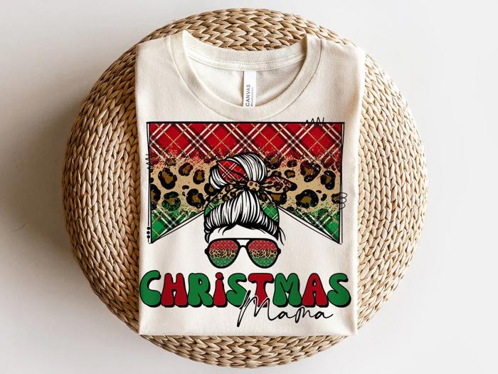 Christmas Mama Tshirt