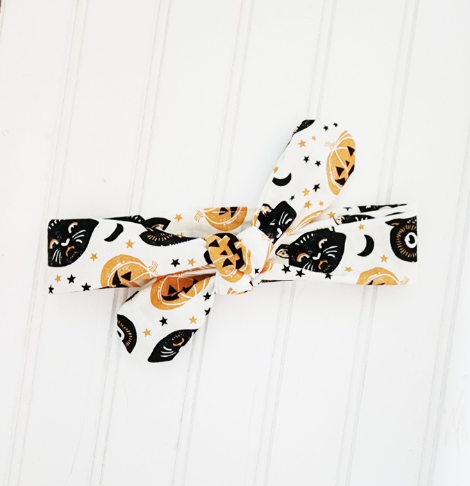 Knotted Headband - Owls and Pumpkins on White