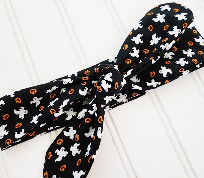 Knotted Headband - Ghosts and Pumpkins on Black