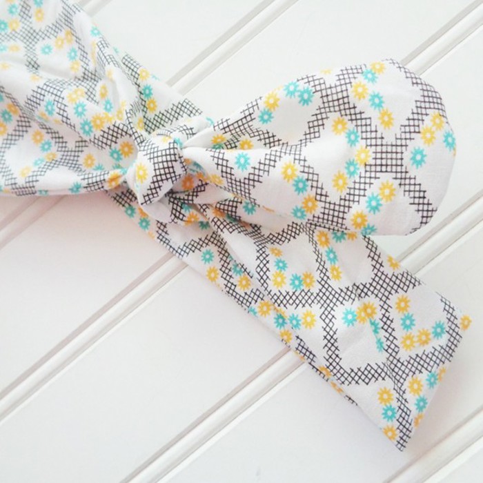 Donna Knotted Headband - Yellow and Aqua Flowers on White
