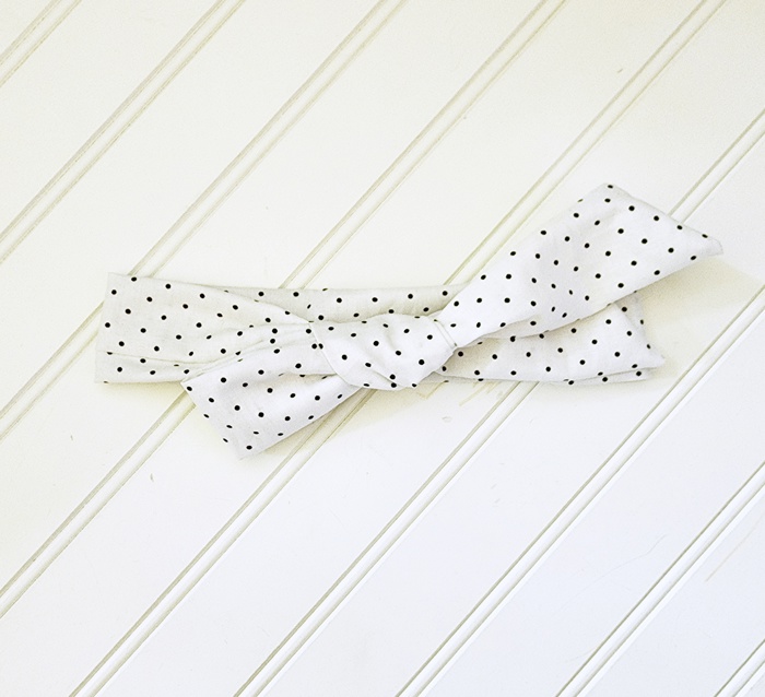 Emma Knotted Headband - Black Dots on White