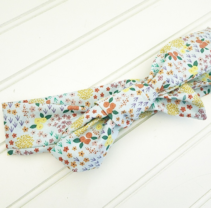 Emma Knotted Headband - Flower Meadow on Blue