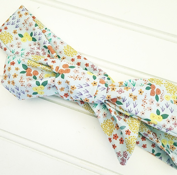 Emma Knotted Headband - Flower Meadow on Blue