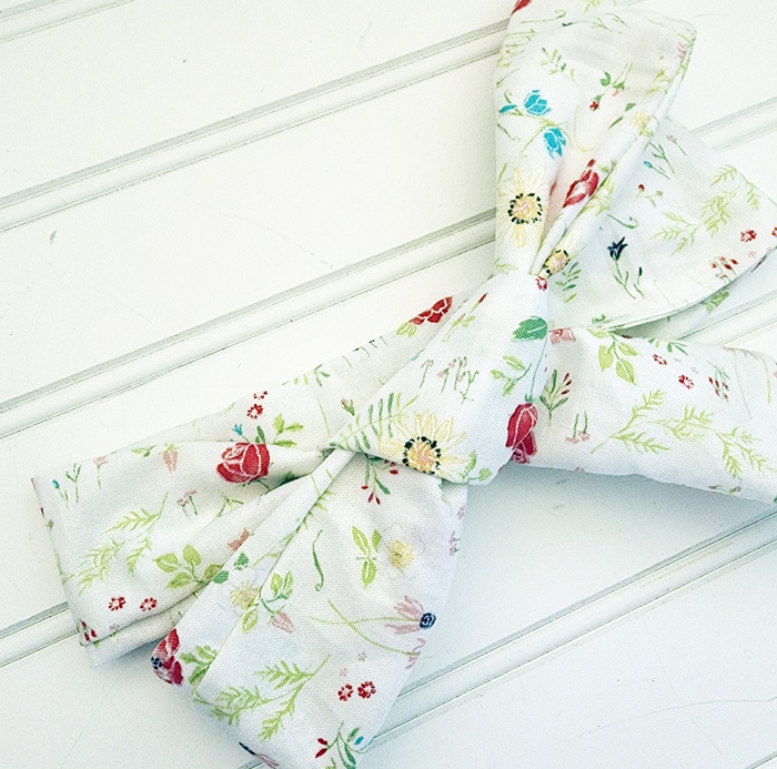 Emma Knotted Headband - Flowers on White