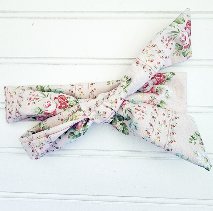 Emma Knotted Headband - Vintage Floral on Pink