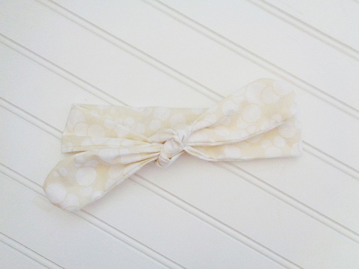 Donna Knotted Headband - White Circles on Ivory