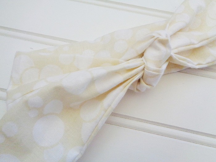 Donna Knotted Headband - White Circles on Ivory