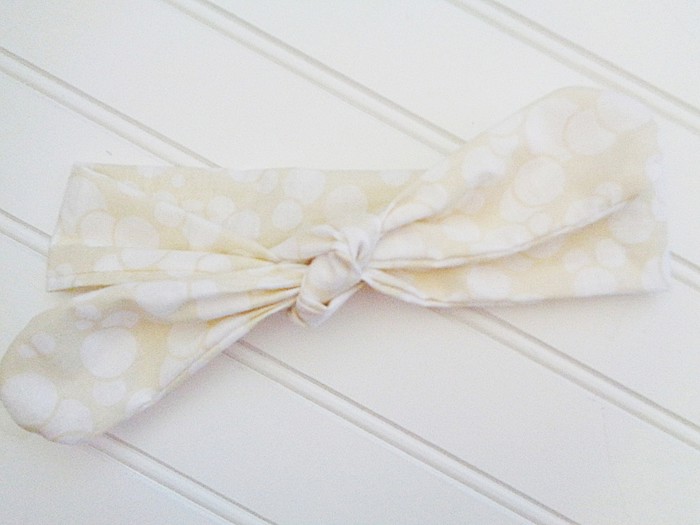 Donna Knotted Headband - White Circles on Ivory
