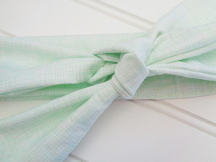 Donna Knotted Headband - Mint Lines