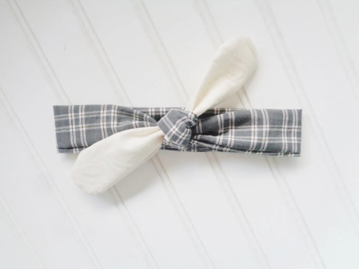 Knotted Headband - Muslin with Gray Plaid