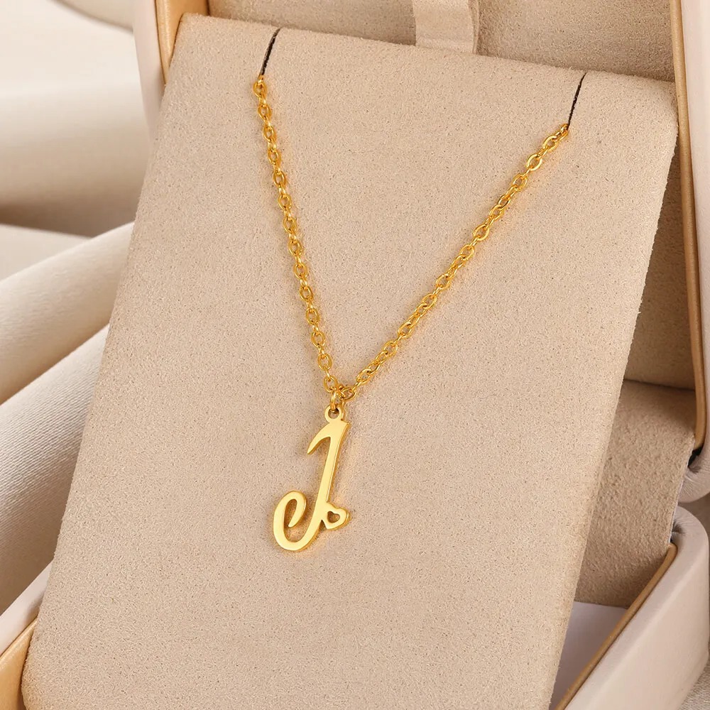 Personalized Initial Necklace - Vintage Charm & Elegance