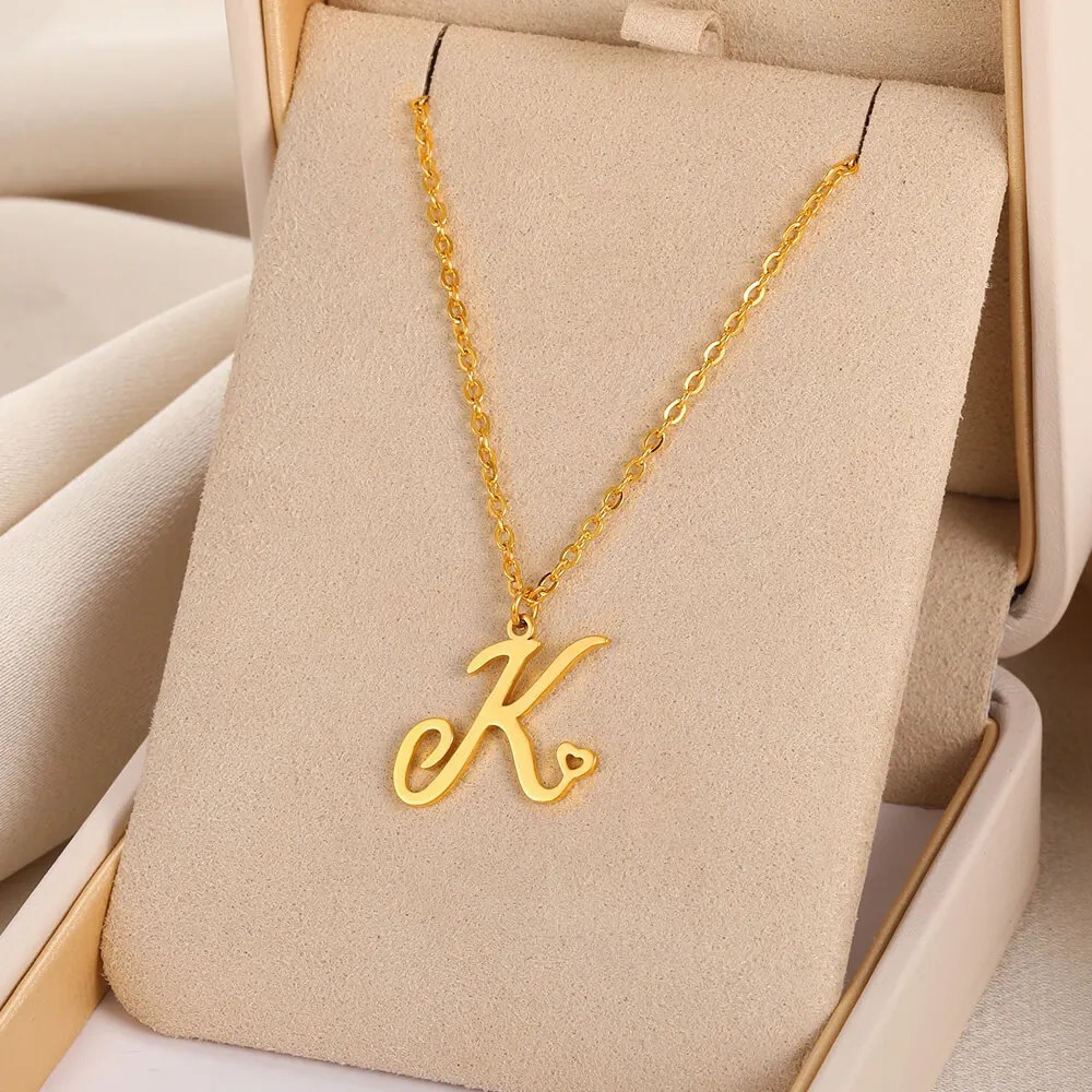 Personalized Initial Necklace - Vintage Charm & Elegance