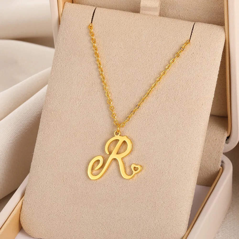 Personalized Initial Necklace - Vintage Charm & Elegance