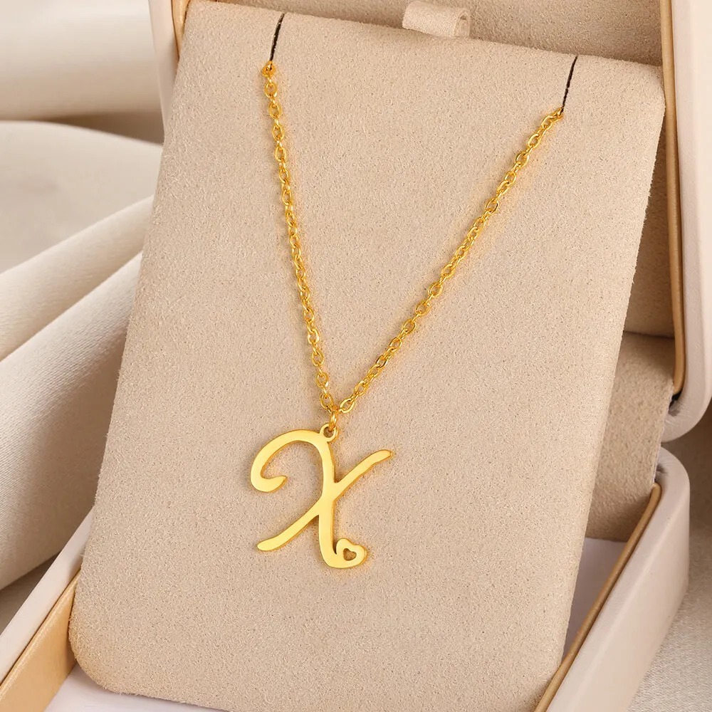 Personalized Initial Necklace - Vintage Charm & Elegance