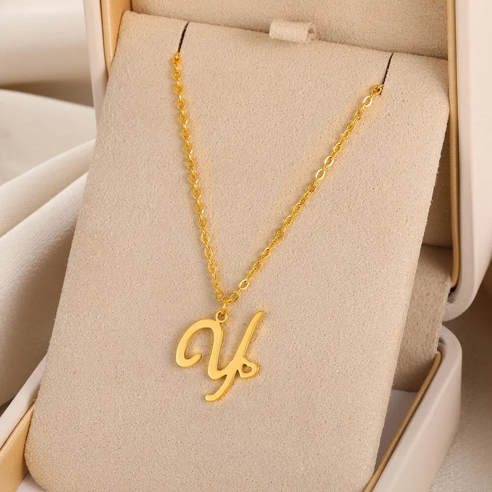 Personalized Initial Necklace - Vintage Charm & Elegance