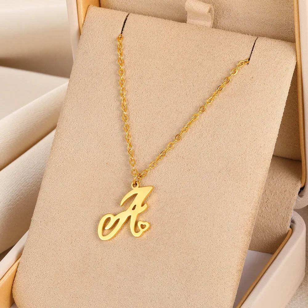 Personalized Initial Necklace - Vintage Charm & Elegance