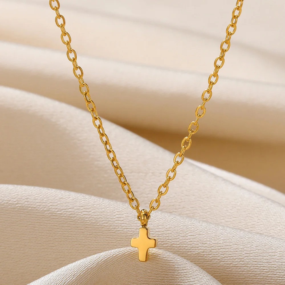 Star & Heart Minimalist Necklace - Chic & Timeless