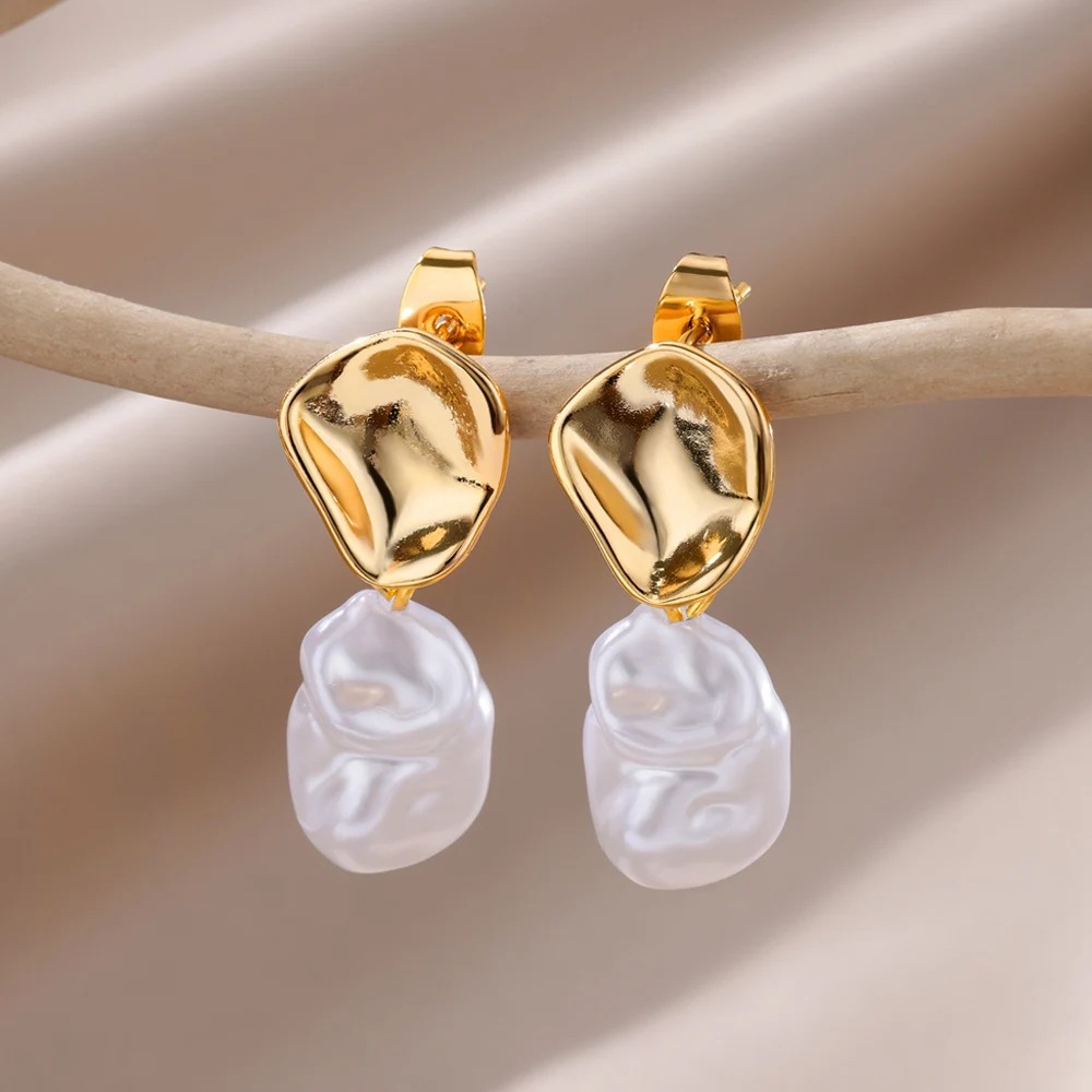 Trending Zircon Pearl Earrings - Luxurious Gold Drop Earrings