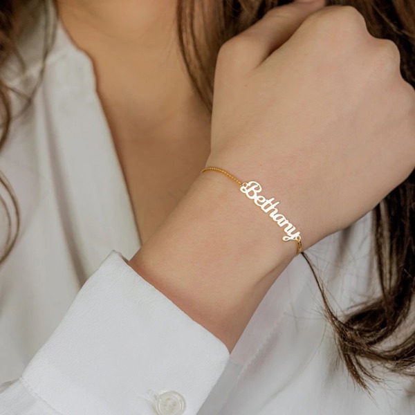 Personalized Name Bracelet - Chic, Premium & Fashion