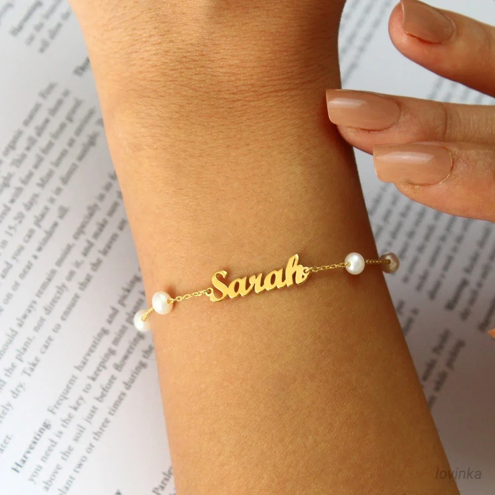 Personalized Pearl Name Bracelet - Timeless Elegance