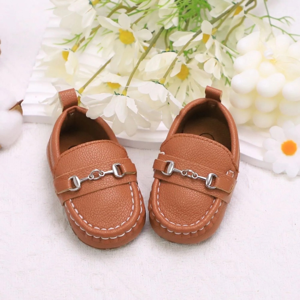 Chic & Cozy Baby Moccasins - Stylish First Steps