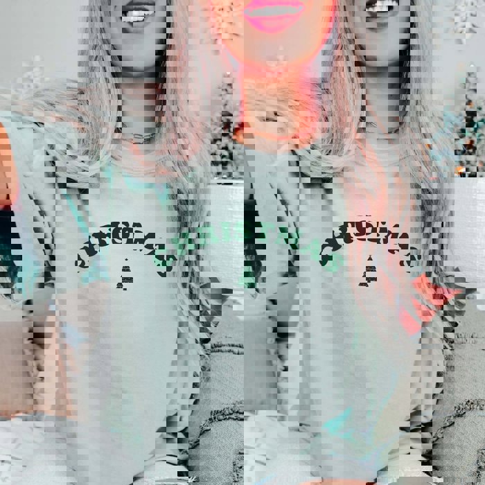 Christmas Retro With Tree Comfort Color Graphic Tee