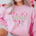 2X Pink Gold Lined Heart With Leopard Bow Graphic Sweatshirt