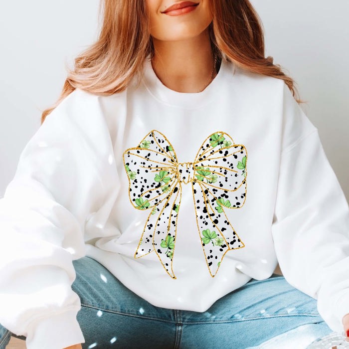 Gold Lined Shamrock Bow Graphic Sweatshirt