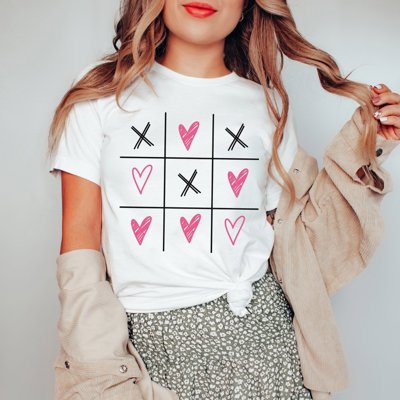 Tic Tac Toe Sketchy Heart Bella Graphic Tee