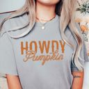XL Grey Howdy Fall Cozy Comfort Colors Graphic Tees | Wild About Fall, Longhorn, Pumpkins & Western Autumn Shirts
