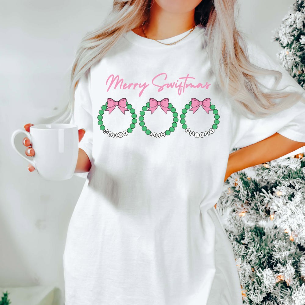 Merry Swiftmas Bracelet Wreaths Comfort Color Graphic Tee