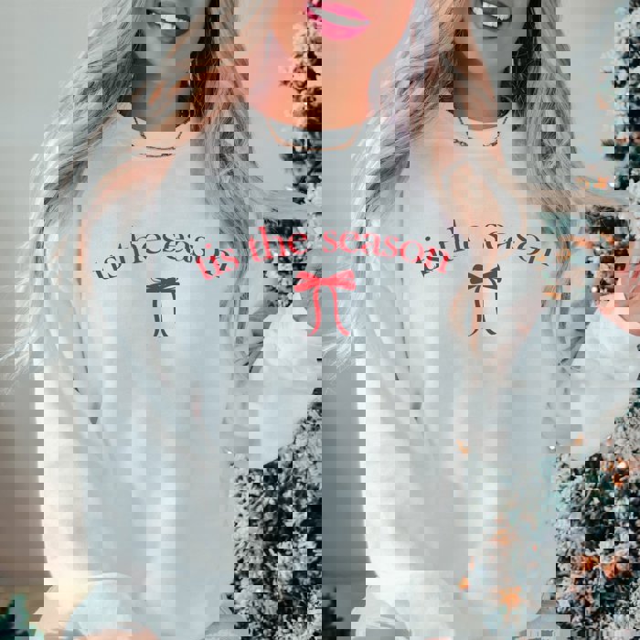 Tis the Season Red Bow Graphic Sweatshirt