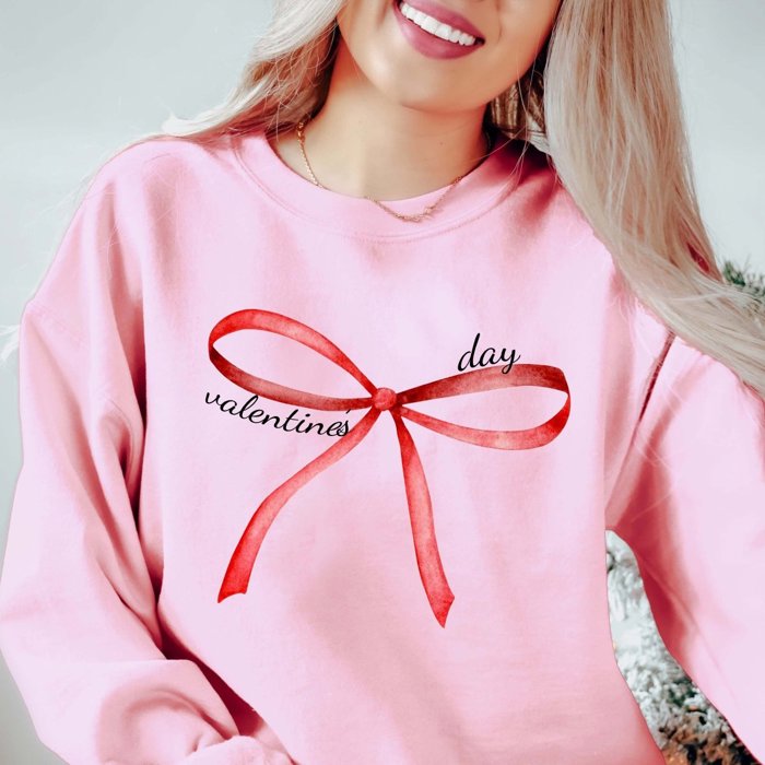 Valentine's Day Red Bow Graphic Sweatshirt